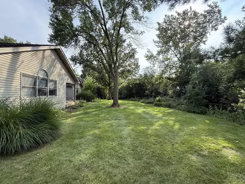 Exterior - 3940 Gloucester Dr, Crete, IL 60417 photo 6 of 7