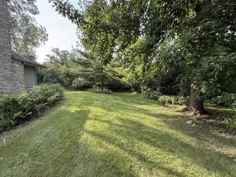 Exterior - 3940 Gloucester Dr, Crete, IL 60417 photo 5 of 7