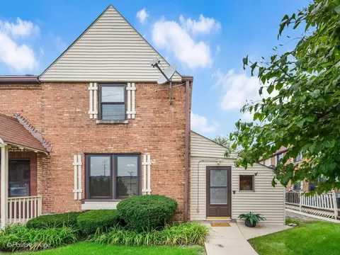 721 E Maple Ave, La Grange, IL 60525