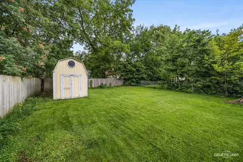 Exterior - Undisclosed, Aurora, IL 60506 photo 3 of 5