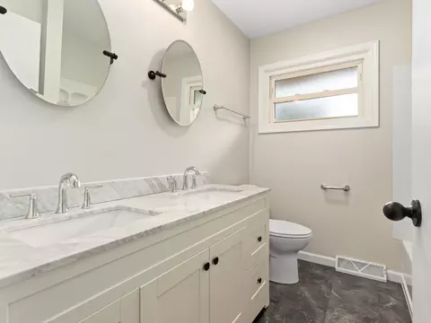 Bath - 23523 W Renwick Rd, Plainfield, IL 60544 photo 1 of 3