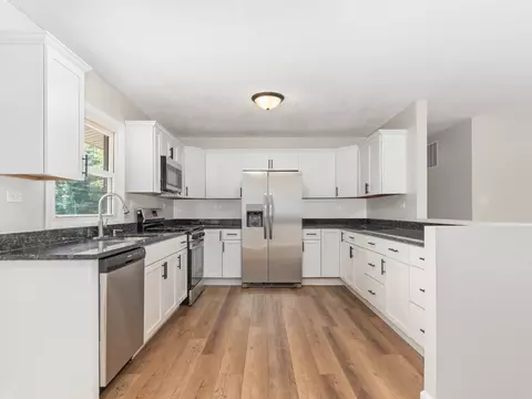 Kitchen - 23523 W Renwick Rd, Plainfield, IL 60544 photo 2 of 3