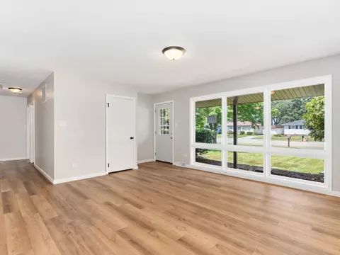Living - 23523 W Renwick Rd, Plainfield, IL 60544 photo 1 of 8