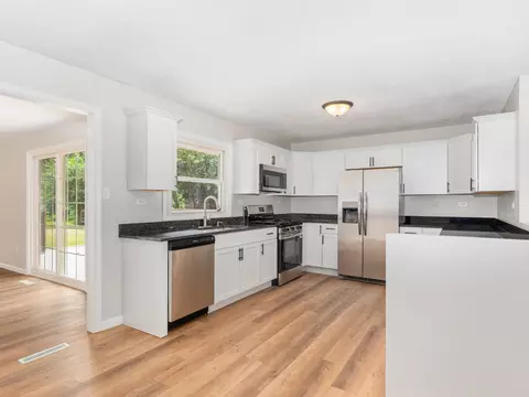 Kitchen - 23523 W Renwick Rd, Plainfield, IL 60544 photo 3 of 3