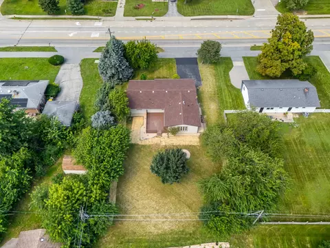 View/Area - 23523 W Renwick Rd, Plainfield, IL 60544 photo 2 of 8