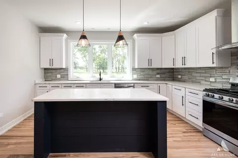 Kitchen - 7948 W 74th St, Bridgeview, IL 60455 photo 3 of 4