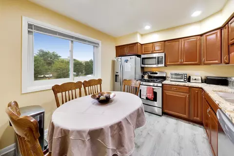 Kitchen - 8647 Gregory Ln, Des Plaines, IL 60016 photo 1 of 2