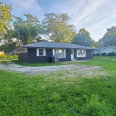 Other - 204 3rd St, Dewey, IL 61840 photo 2 of 12