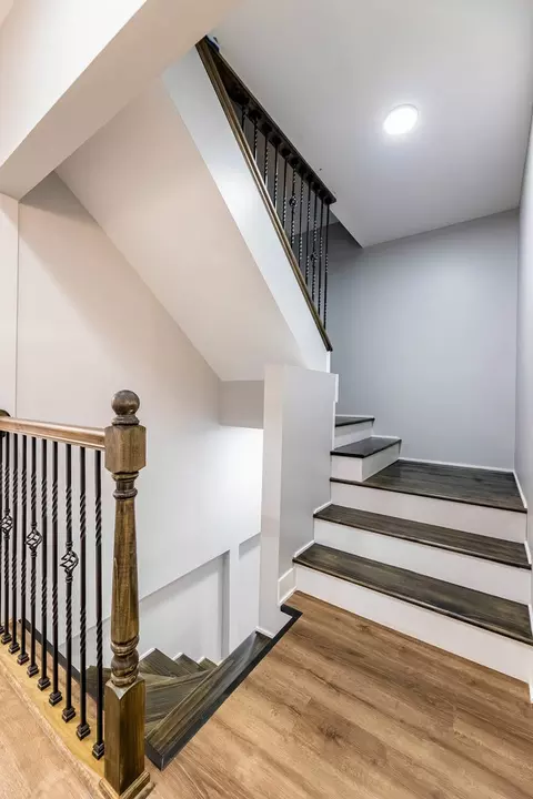 Entry Way - 1140 E 91st St, Chicago, IL 60619 photo 2 of 5