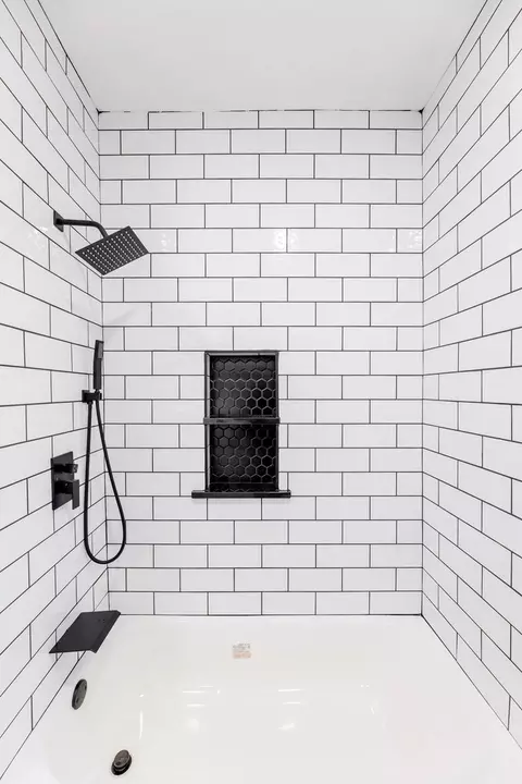 Bath - 1140 E 91st St, Chicago, IL 60619 photo 2 of 3