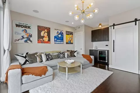 Living - 729 W 15th St, Chicago, IL 60607 photo 6 of 6