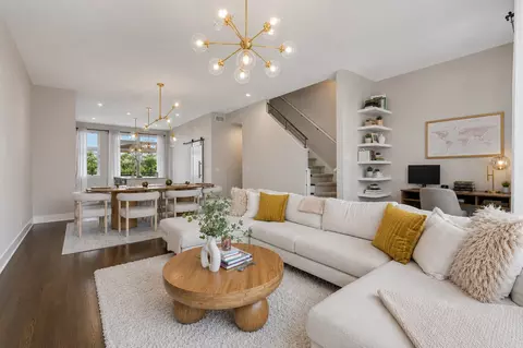 Living - 729 W 15th St, Chicago, IL 60607 photo 2 of 6