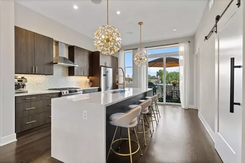 Kitchen - 729 W 15th St, Chicago, IL 60607 photo 1 of 3
