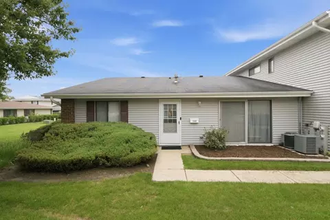 1344 Wakeby Ln #434, Schaumburg, IL 60193