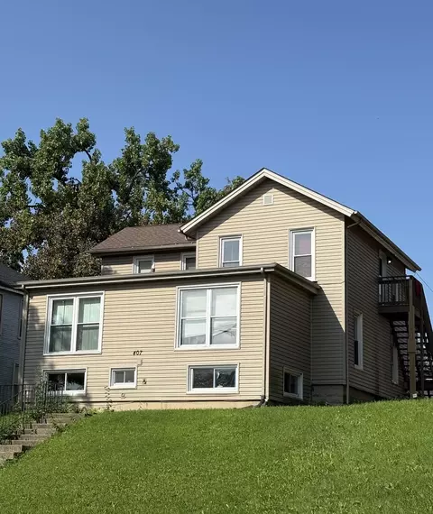 407 N Center St, Joliet, IL 60435