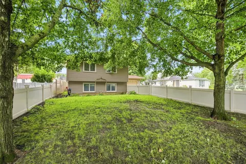 Exterior - 515 E High St, Morris, IL 60450 photo 6 of 8