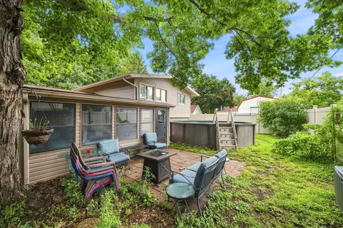 Exterior - 515 E High St, Morris, IL 60450 photo 8 of 8