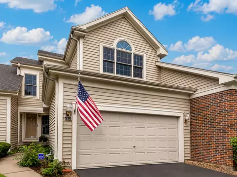230 Parktrail Ct, Schaumburg, IL 60173