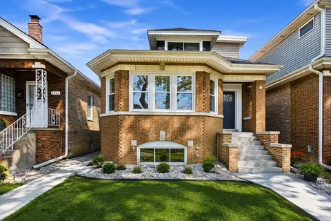 2711 N 77th Ave, Elmwood Park, IL 60707
