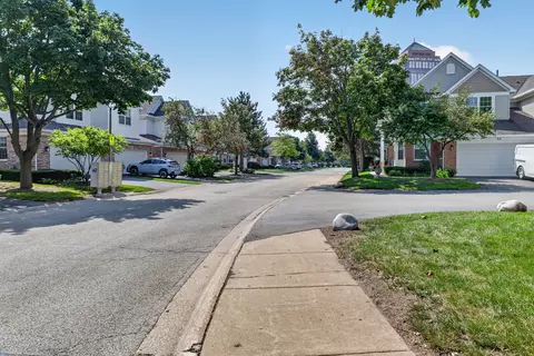 View/Area - 140 Bay Dr, Itasca, IL 60143 photo 6 of 10