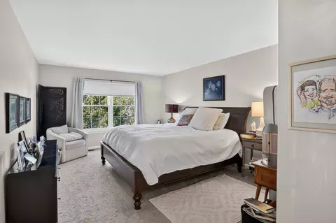 Bedroom - 140 Bay Dr, Itasca, IL 60143 photo 1 of 14