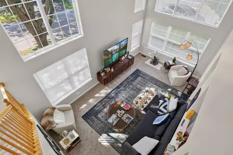 Living - 140 Bay Dr, Itasca, IL 60143 photo 6 of 6