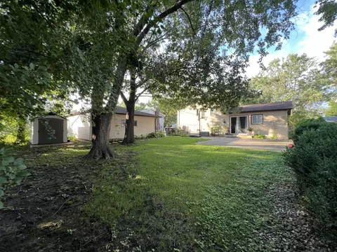 Exterior - 5717 Dover Rd, Oak Forest, IL 60452 photo 3 of 5