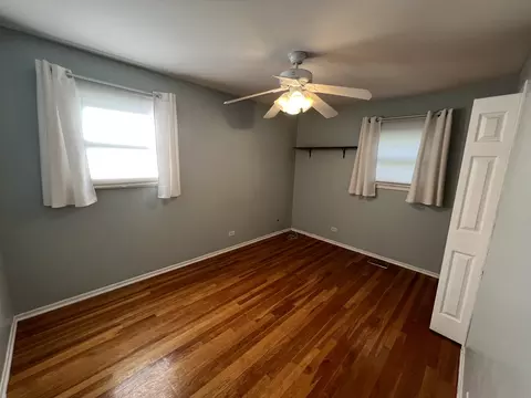 Bedroom - 5717 Dover Rd, Oak Forest, IL 60452 photo 2 of 3