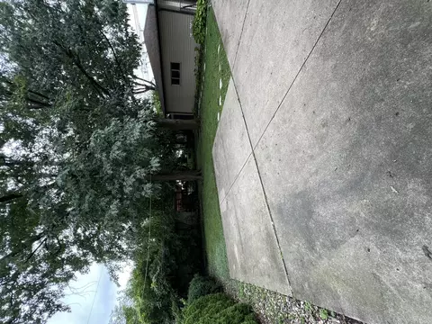 Exterior - 5717 Dover Rd, Oak Forest, IL 60452 photo 5 of 5