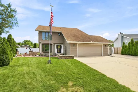 1109 Home Ct, Shorewood, IL 60404