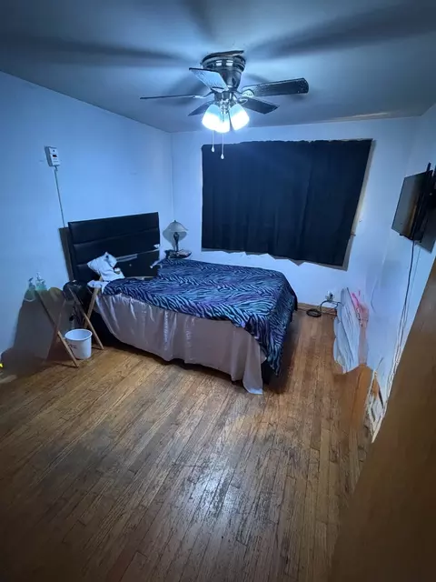 Bedroom - 10952 S Emerald Ave, Chicago, IL 60628 photo 4 of 4