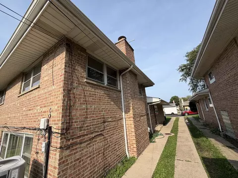 Exterior - 10952 S Emerald Ave, Chicago, IL 60628 photo 4 of 5