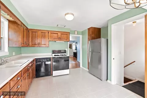 Kitchen - 121 S Commonwealth Ave, Elgin, IL 60123 photo 6 of 6
