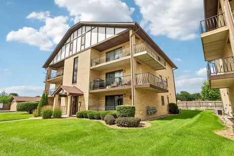 17940 Royal Oak Ct #3W, Tinley Park, IL 60477