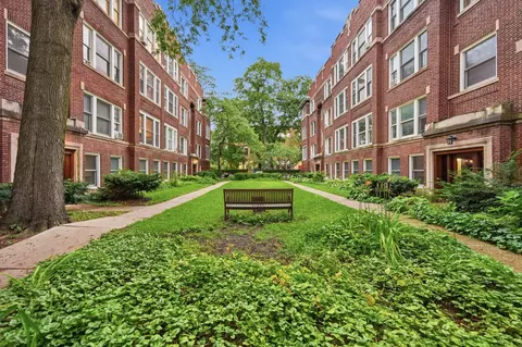 5468 S Woodlawn Ave #2E, Chicago, IL 60615
