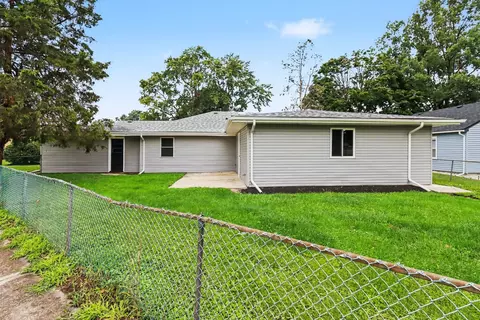 Exterior - 14601 Hamlin Ave, Midlothian, IL 60445 photo 3 of 3