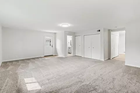 Bedroom - 14601 Hamlin Ave, Midlothian, IL 60445 photo 1 of 6