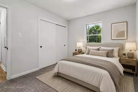 Bedroom - 14601 Hamlin Ave, Midlothian, IL 60445 photo 2 of 6