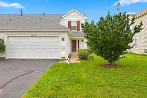 1979 Diamond Head Trl, Pingree Grove, IL 60140