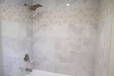 Bath - 9042 S Emerald Ave, Chicago, IL 60620 photo 5 of 5