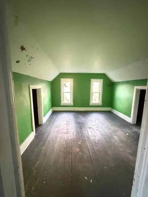 Bedroom - 337 N 6th Ave, Kankakee, IL 60901 photo 2 of 3