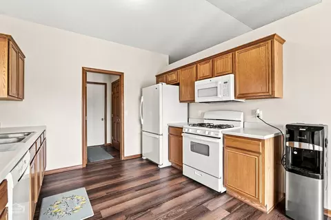 Kitchen - 235 Sundance Trl, Capron, IL 61012 photo 3 of 4