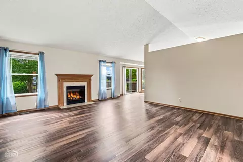 Living - 235 Sundance Trl, Capron, IL 61012 photo 2 of 3