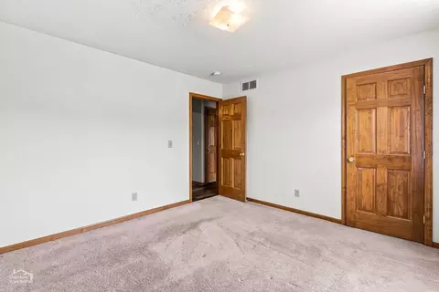 Bedroom - 235 Sundance Trl, Capron, IL 61012 photo 6 of 7