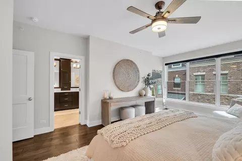 Bedroom - 110 S Washington St, Wheaton, IL 60187 photo 2 of 3
