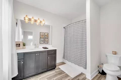 Bath - 110 S Washington St, Wheaton, IL 60187 photo 8 of 8