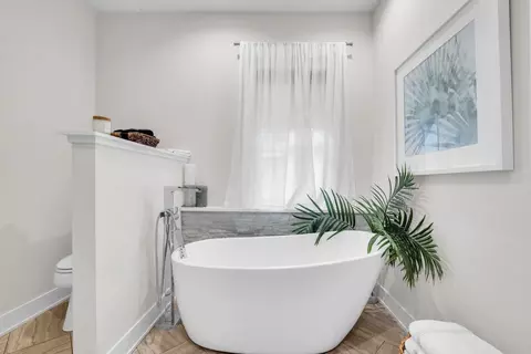 Bath - 110 S Washington St, Wheaton, IL 60187 photo 4 of 8