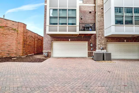 Exterior - 110 S Washington St, Wheaton, IL 60187 photo 4 of 7
