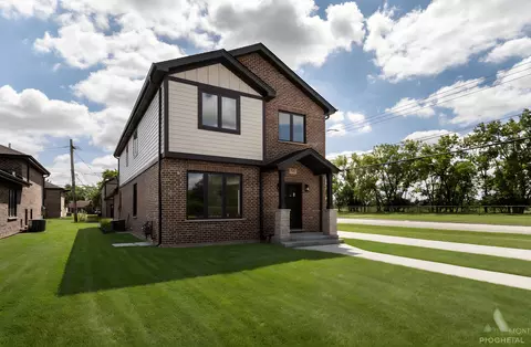 Exterior - 7957 W 73 Pl, Bridgeview, IL 60455 photo 2 of 4