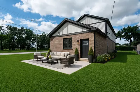 Exterior - 7957 W 73 Pl, Bridgeview, IL 60455 photo 4 of 4